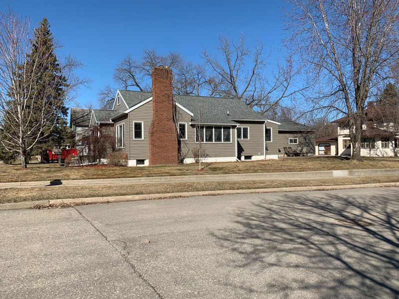 800 Sinclair Lewis Ave, Sauk Centre, MN 56378