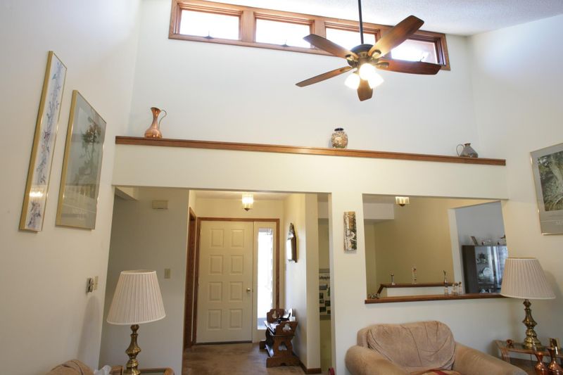 25842 Clara Ave, Cohasset, MN 55721