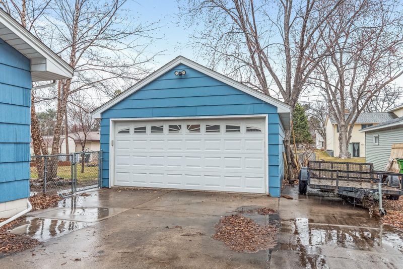 109 River Edge Way NE, Fridley, MN 55432