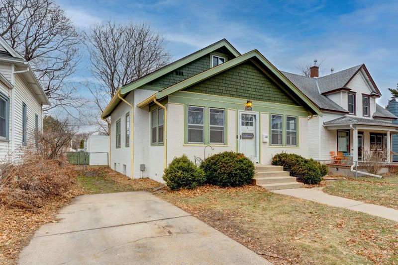 4046 39th Ave S, Minneapolis, MN 55406