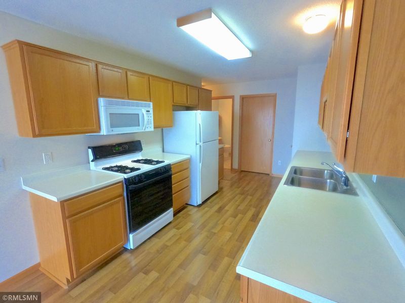 8775 Hastings Cir NE, Blaine, MN 55449