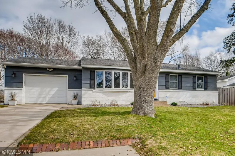 3408 Wisconsin Ave N, Crystal, MN 55427