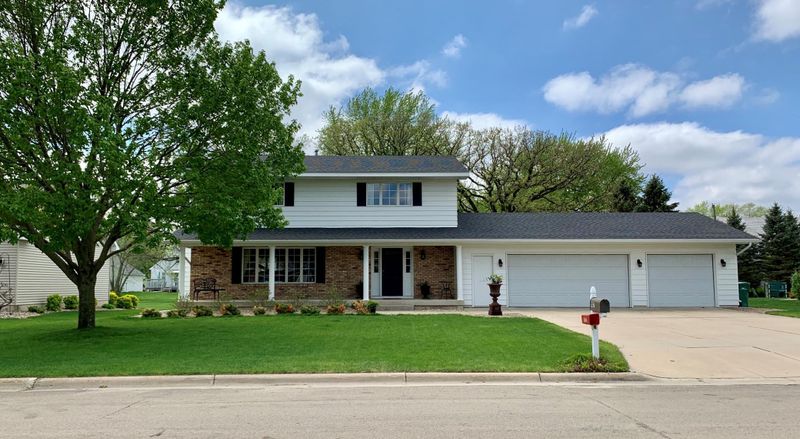 1107 22nd Ave SW, Austin, MN 55912