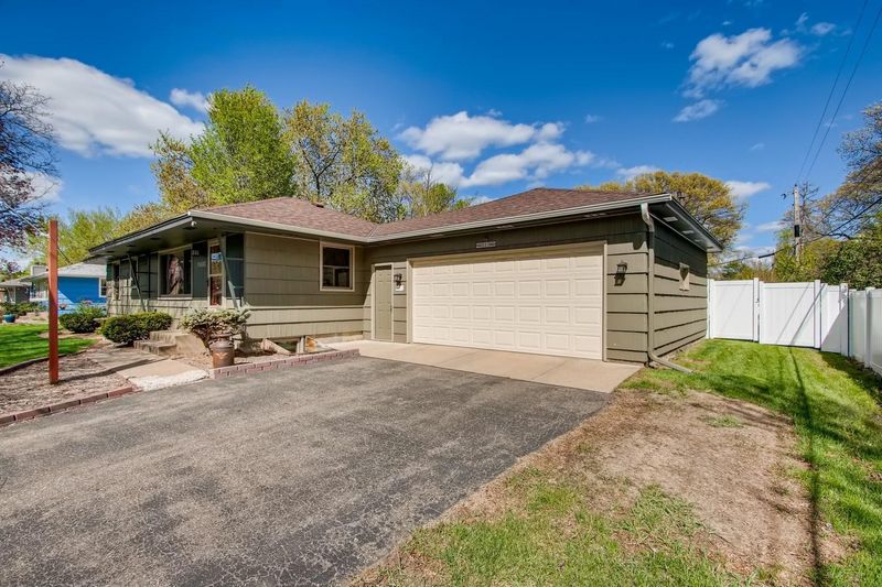10665 Juniper St NW, Coon Rapids, MN 55448
