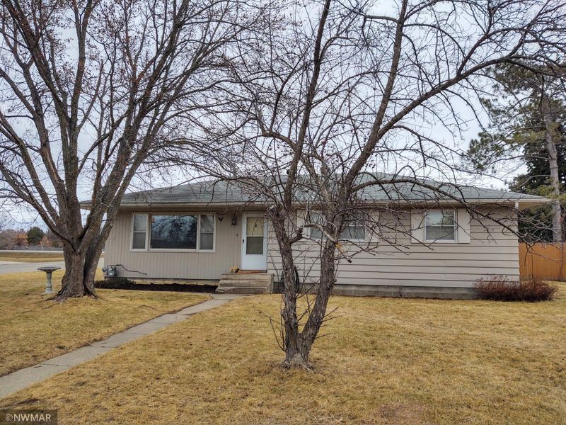 3112 Cedar Ln NW, Bemidji, MN 56601