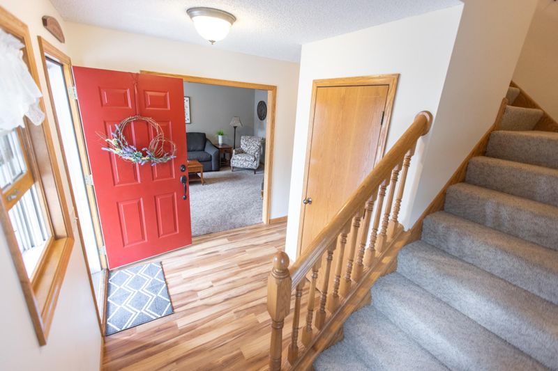 410 Pine St, Cannon Falls, MN 55009