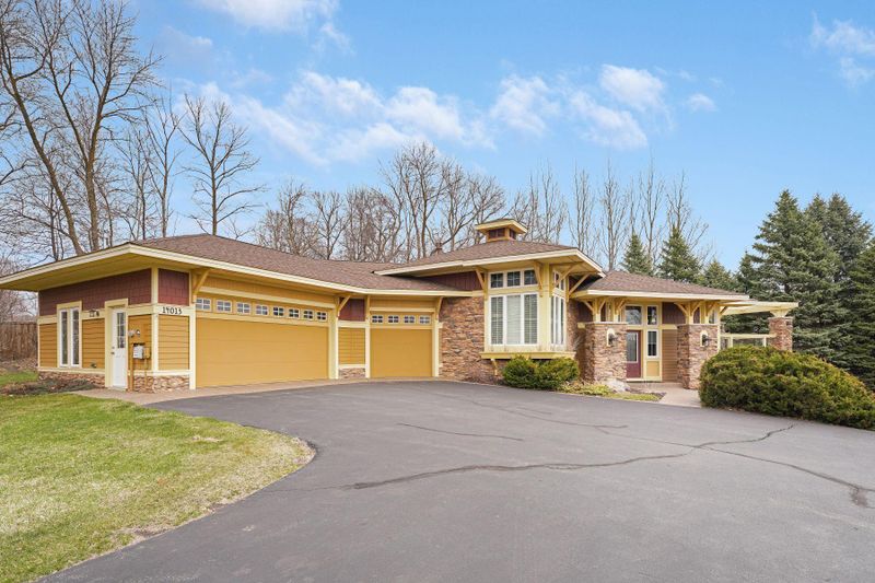 14013 Kings Ct, Savage, MN 55378