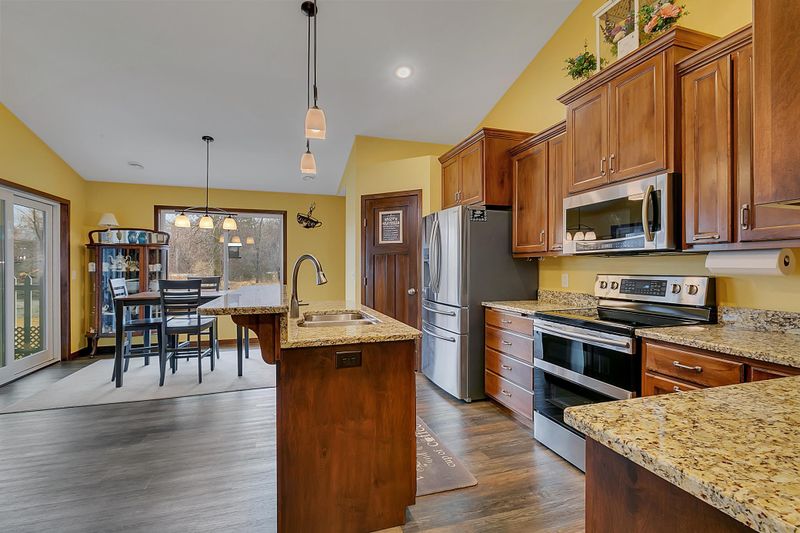 603 Brookwood Ln, Saint Cloud, MN 56303