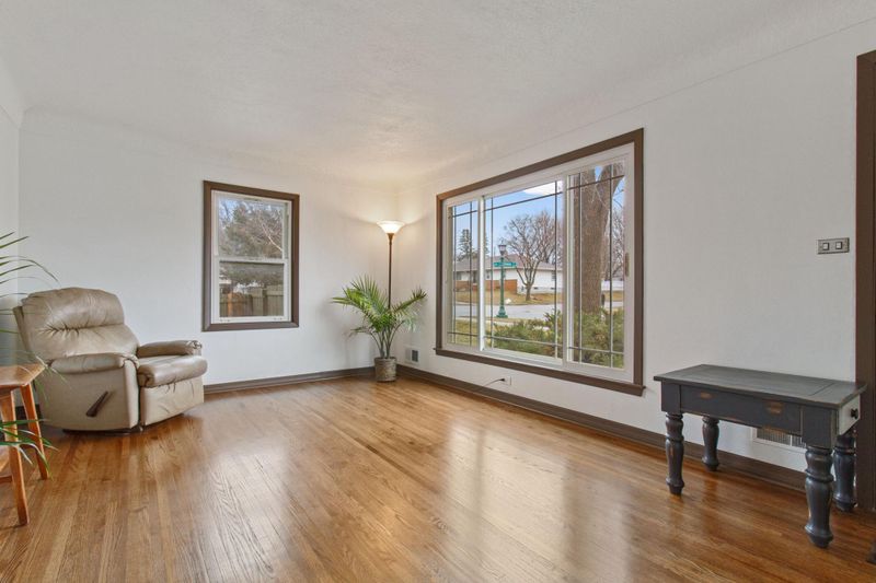 2205 Bush Ave E, Saint Paul, MN 55119