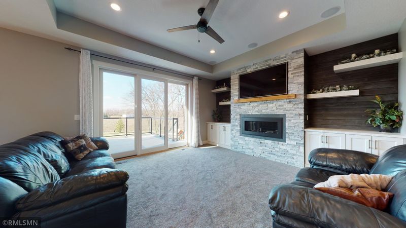 1482 Riverwood Ct SW, Oronoco, MN 55960