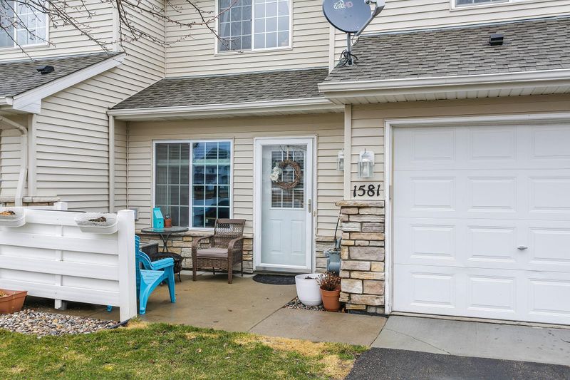 1581 Prosperity Ln, Waconia, MN 55387