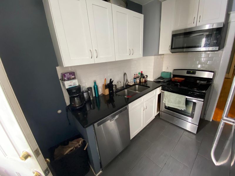 2821 Garfield Ave, Minneapolis, MN 55408