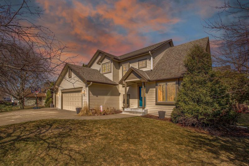 801 8th St N, Sartell, MN 56377
