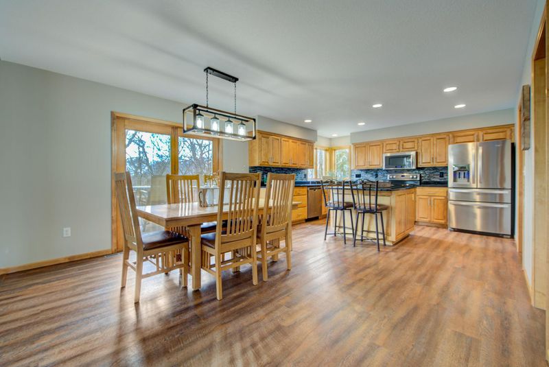 1051 Bluff Ps S, Chaska, MN 55318