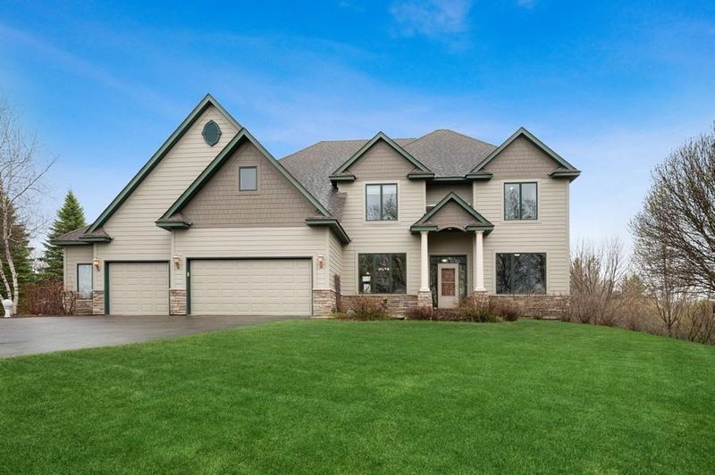 9181 195th St E, Prior Lake, MN 55372