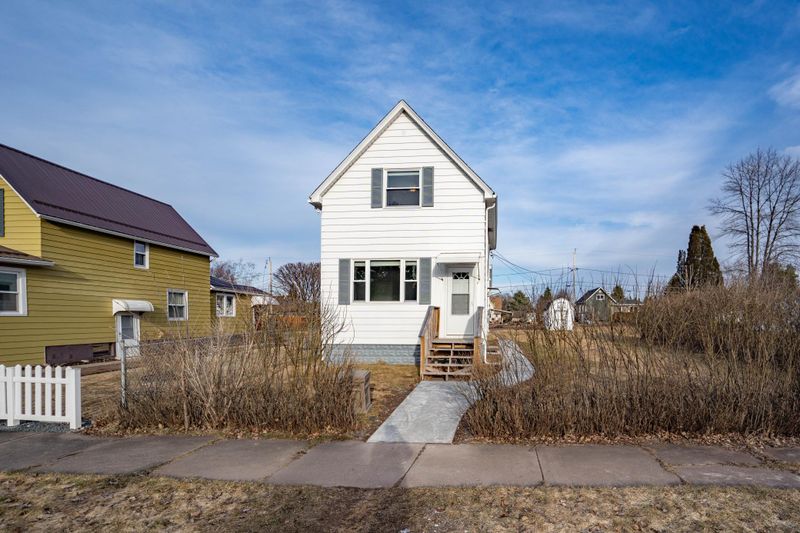 312 103rd Ave W, Duluth, MN 55808