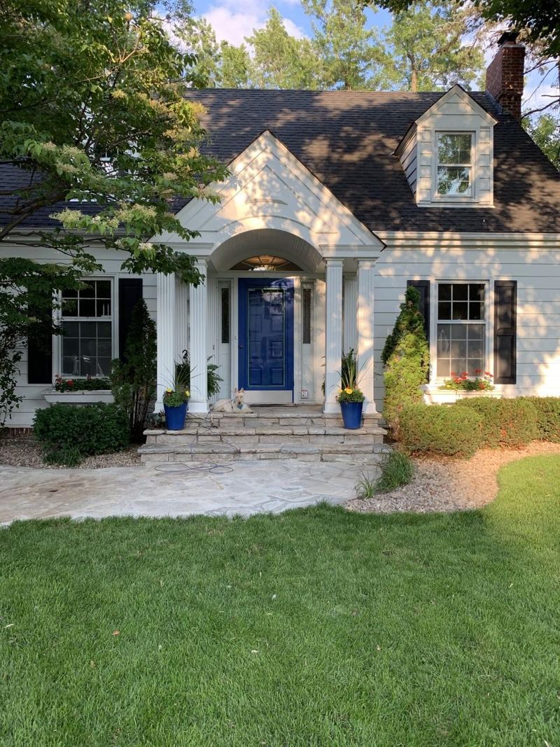 4385 Thielen Ave, Edina, MN 55436
