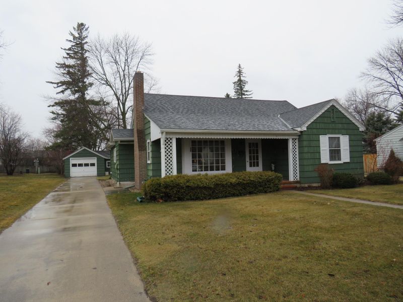 602 10th St S, Benson, MN 56215