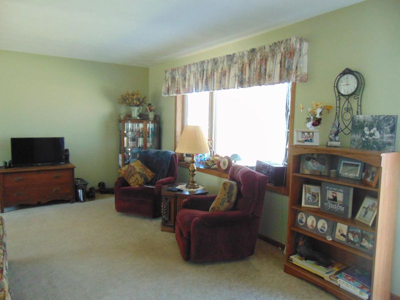 205 13th Ave NW, Waseca, MN 56093