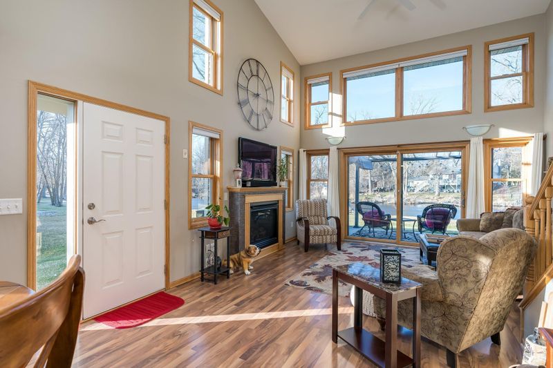 521 W Riverview Dr, Waterville, MN 56096