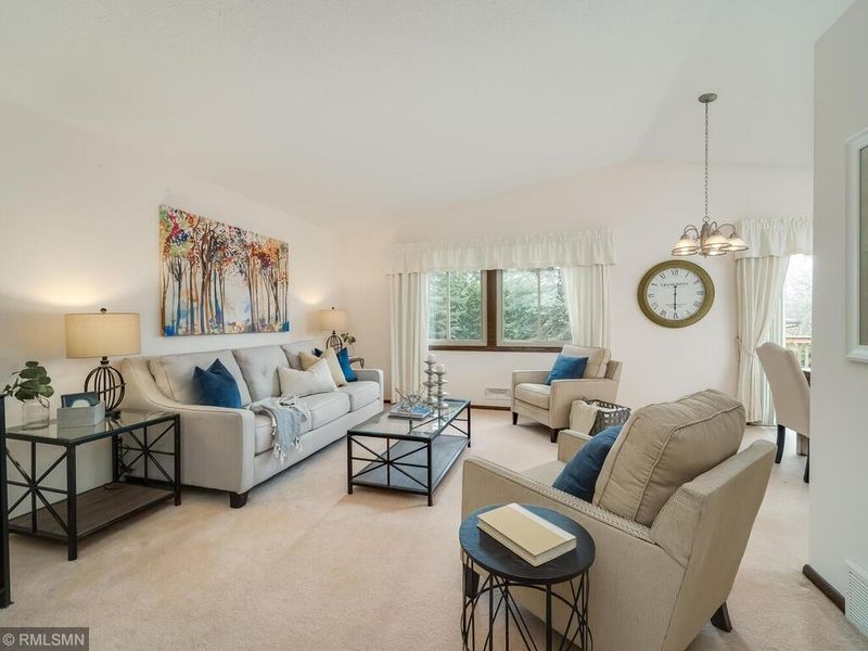 8795 Darnel Rd, Eden Prairie, MN 55344