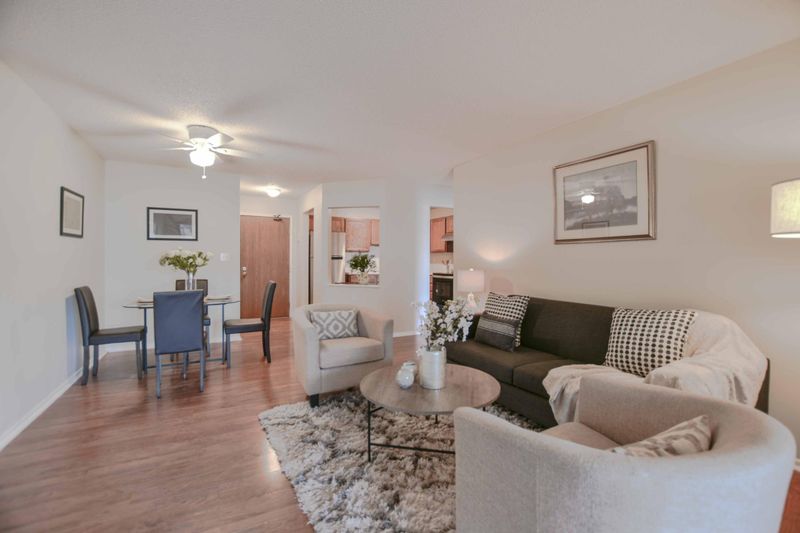 3232 Fremont Ave N #113, Minneapolis, MN 55412