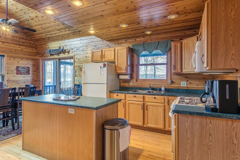 22126 512th Ln, Mcgregor, MN 55760