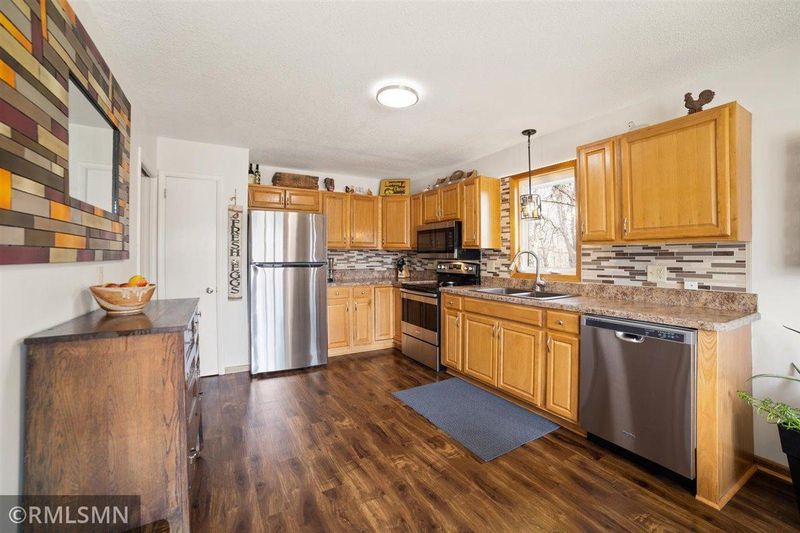 5400 Bryant St, Maple Plain, MN 55359