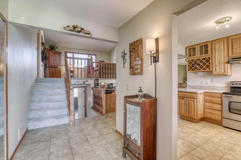 1417 Summit Ave, Saint Paul Park, MN 55071