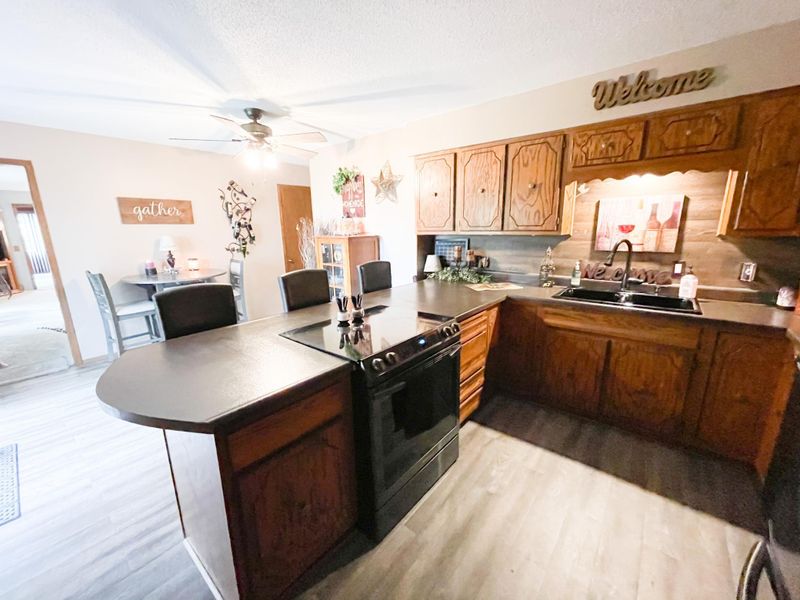 32303 Read Ave, Worthington, MN 56187