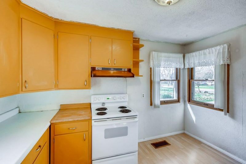 417 S Owens St, Stillwater, MN 55082