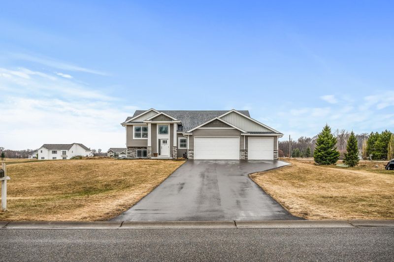 23886 Opal St NE, East Bethel, MN 55005