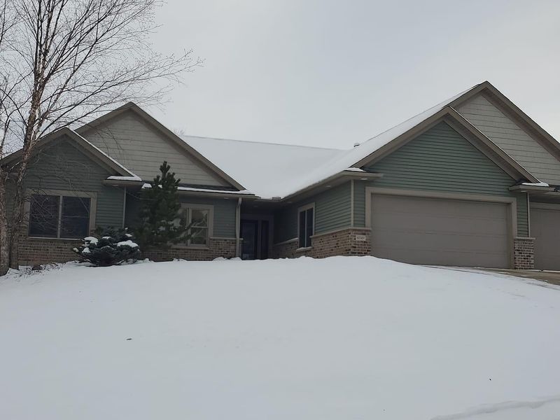 6349 Granite Dr NW, Rochester, MN 55901