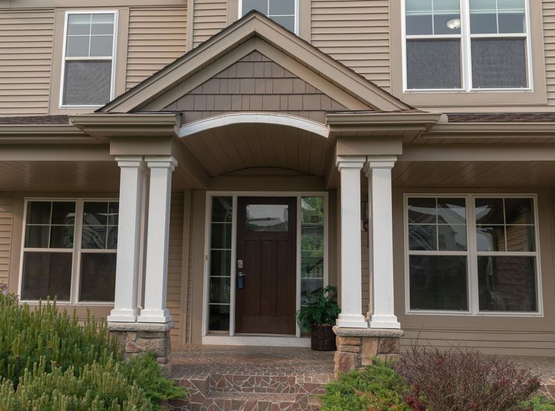 3731 Whitetail Dr, Shakopee, MN 55379