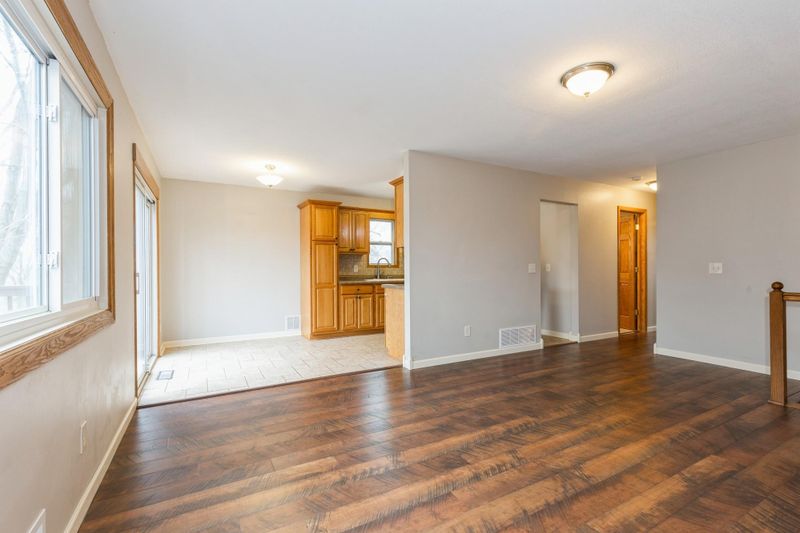 15204 92nd Pl N, Maple Grove, MN 55369