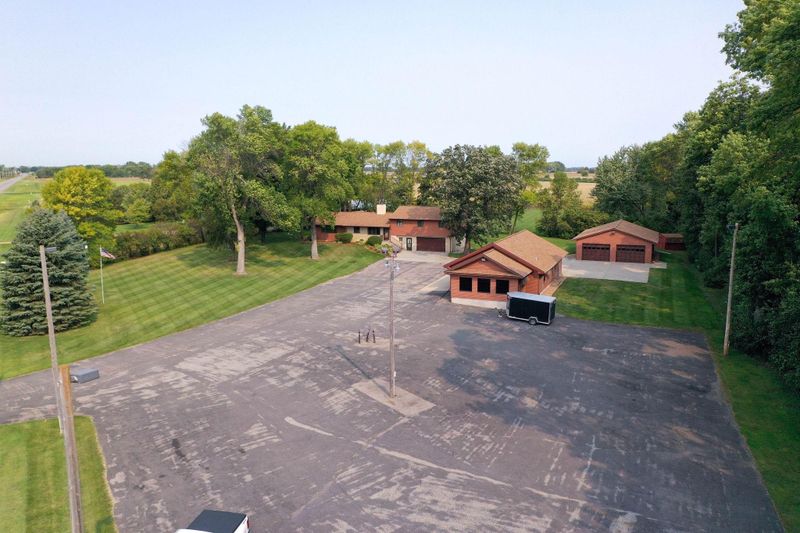 9524 Highway 22, Glencoe, MN 55336