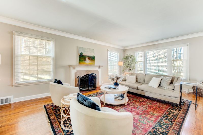 5801 Oakland Ave, Minneapolis, MN 55417