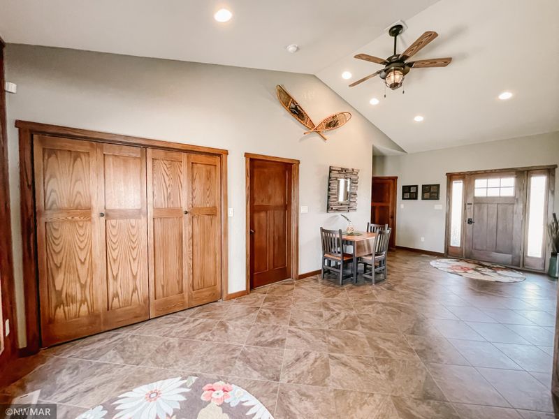 4702 Birchmont Dr NE, Bemidji, MN 56601