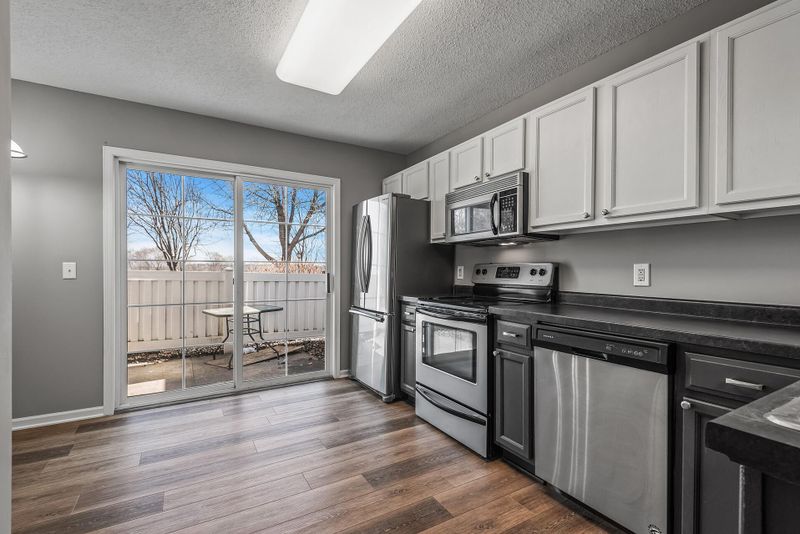7166 Quarry Ave NE #8, Elk River, MN 55330
