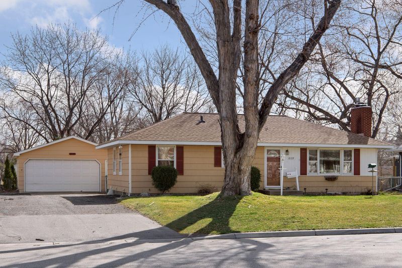 8139 4th Ave S, Bloomington, MN 55420
