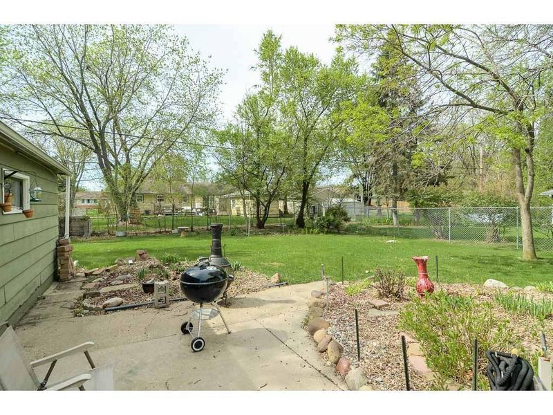 4219 Winchester Ln, Brooklyn Center, MN 55429
