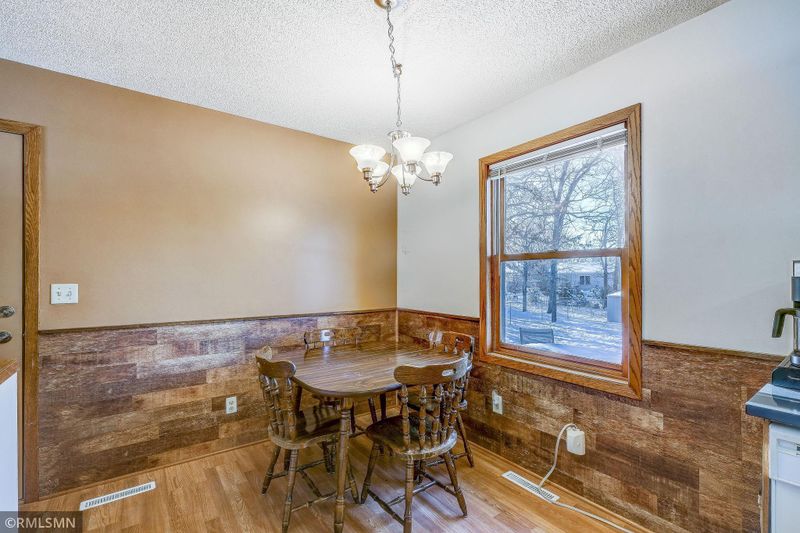 26290 8th St W, Zimmerman, MN 55398