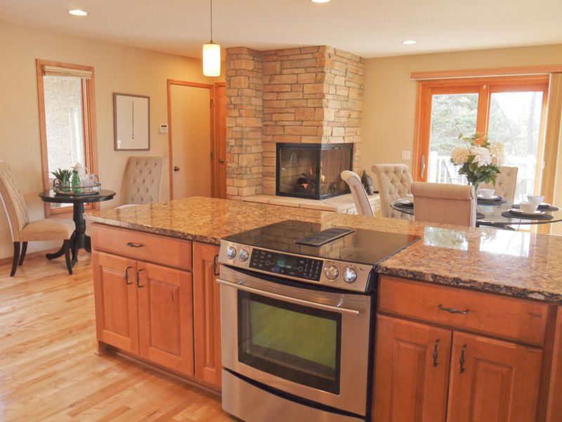6016 Grove Cir, Edina, MN 55436