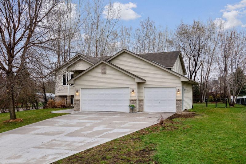14096 Starlite Dr, Rogers, MN 55374