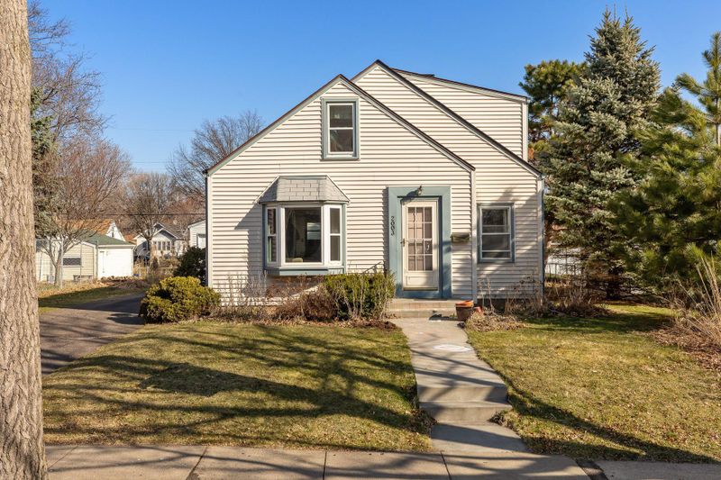 2003 Fremont Ave E, Saint Paul, MN 55119