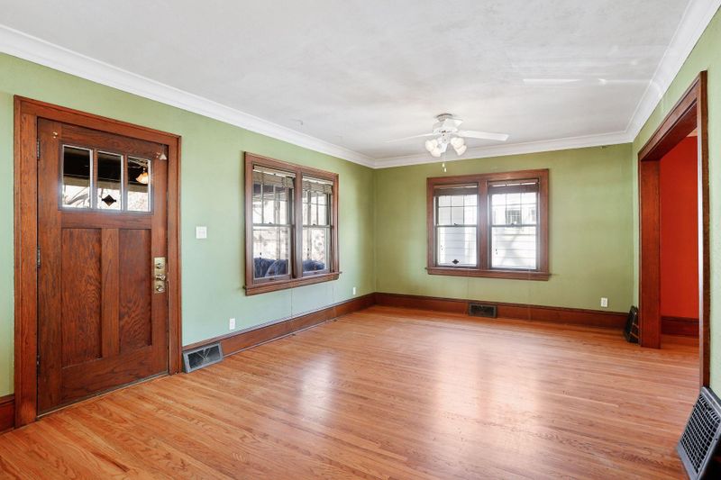 3514 Irving Ave N, Minneapolis, MN 55412