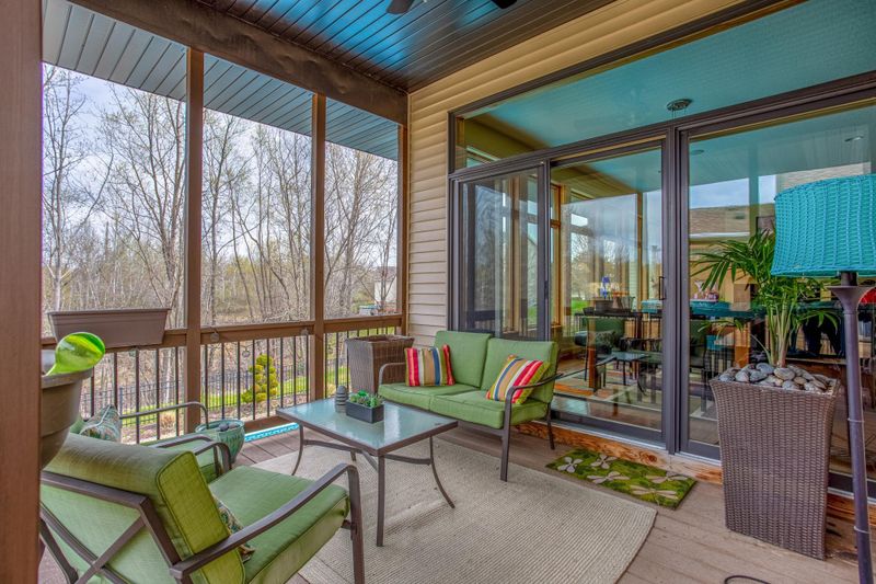 5204 102nd Trl N, Brooklyn Park, MN 55443