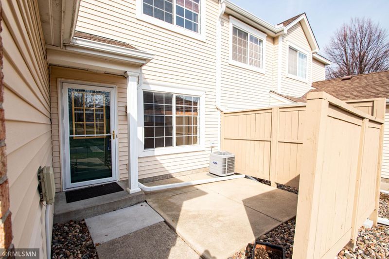 11202 Providence Ln, Eden Prairie, MN 55344