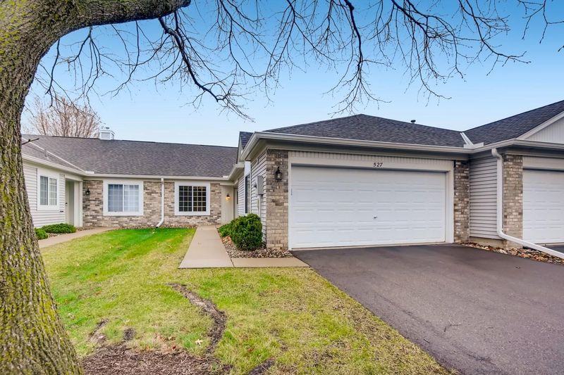527 Markgrafs Lake Alcove, Woodbury, MN 55129