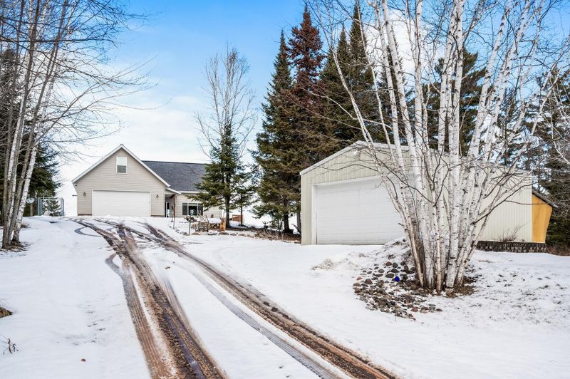 5051 Birch Point Ln, Duluth, MN 55803